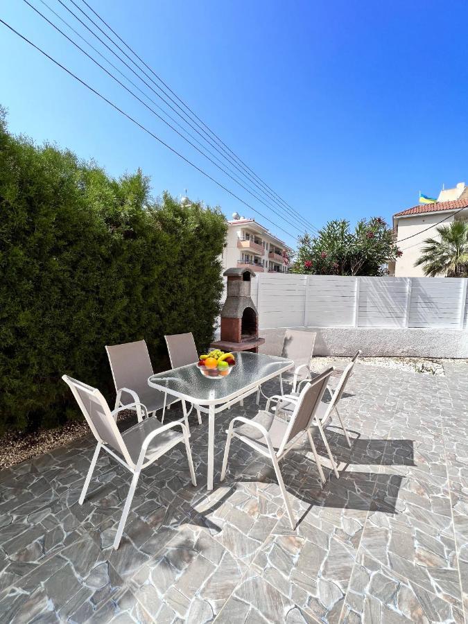 Pafia Sunbeach Townhouse Paphos Exterior photo