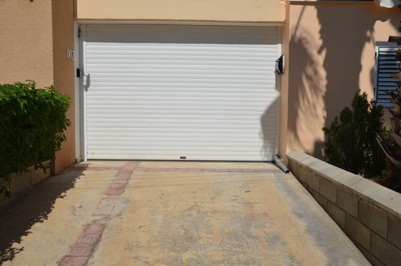 Pafia Sunbeach Townhouse Paphos Exterior photo
